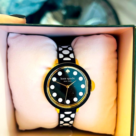 New Kate Spade watch, hard to find! Super cute. - Picture 1 of 7